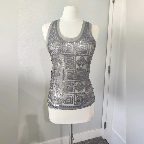 Chelsea & Violet Silver Sequin Top - Picture 3 of 4